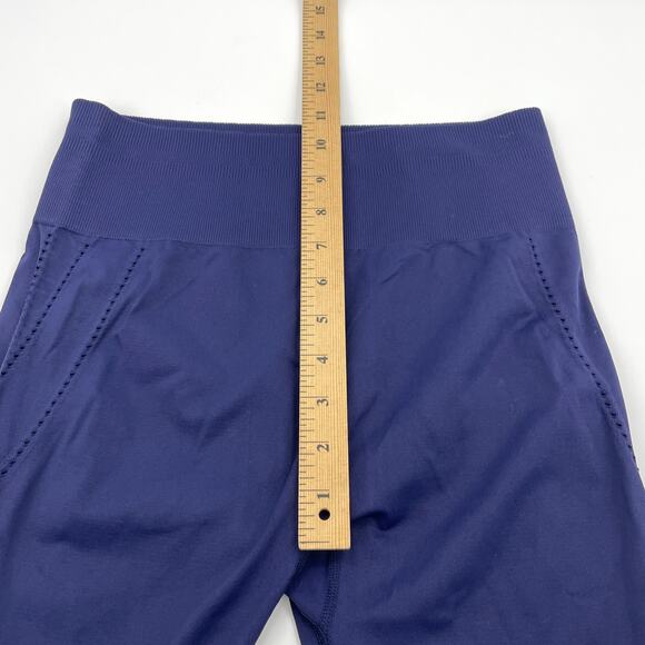 FABLETICS High Waisted Seamless Dot Leggings Size M Blue Cropped Workout Pant - Picture 5 of 6